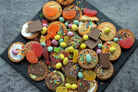 飲食過量的隱憂與應對之道