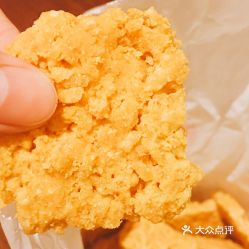 探尋哈爾濱蟹香蛋黃鍋巴 上海飲食新寵的真味與民意